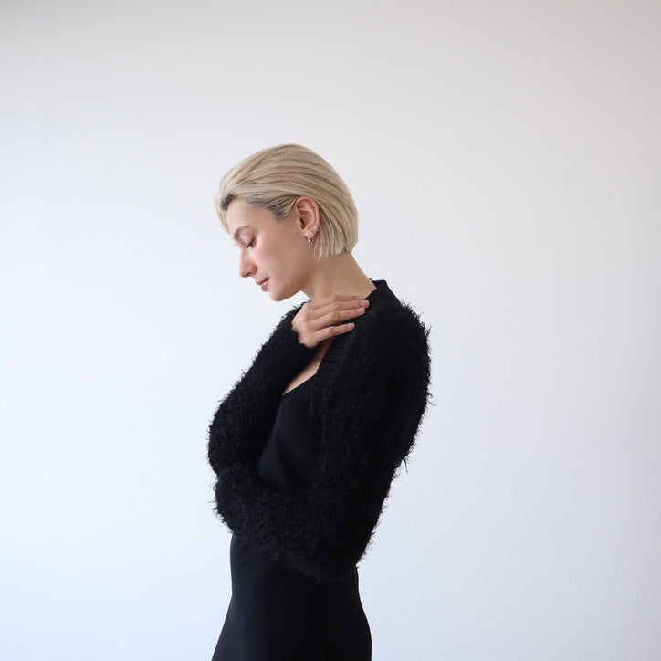 Gia Shrug