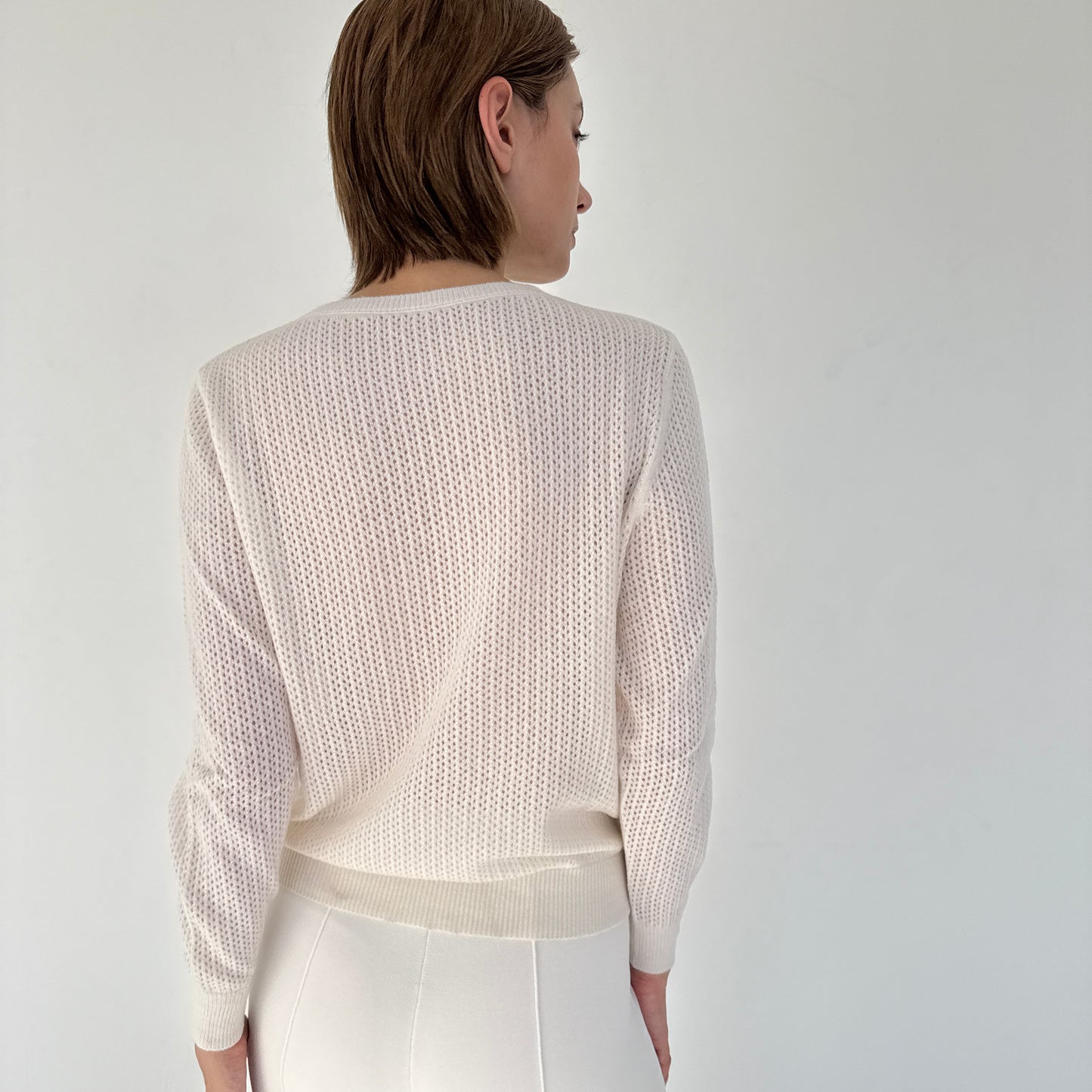 The Cashmere Blend Crew-Soft White