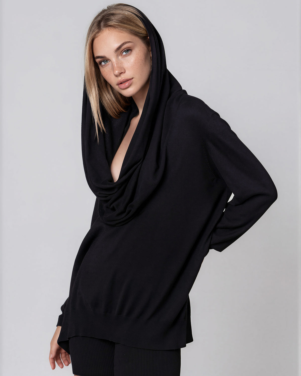 Elliott Hoodie